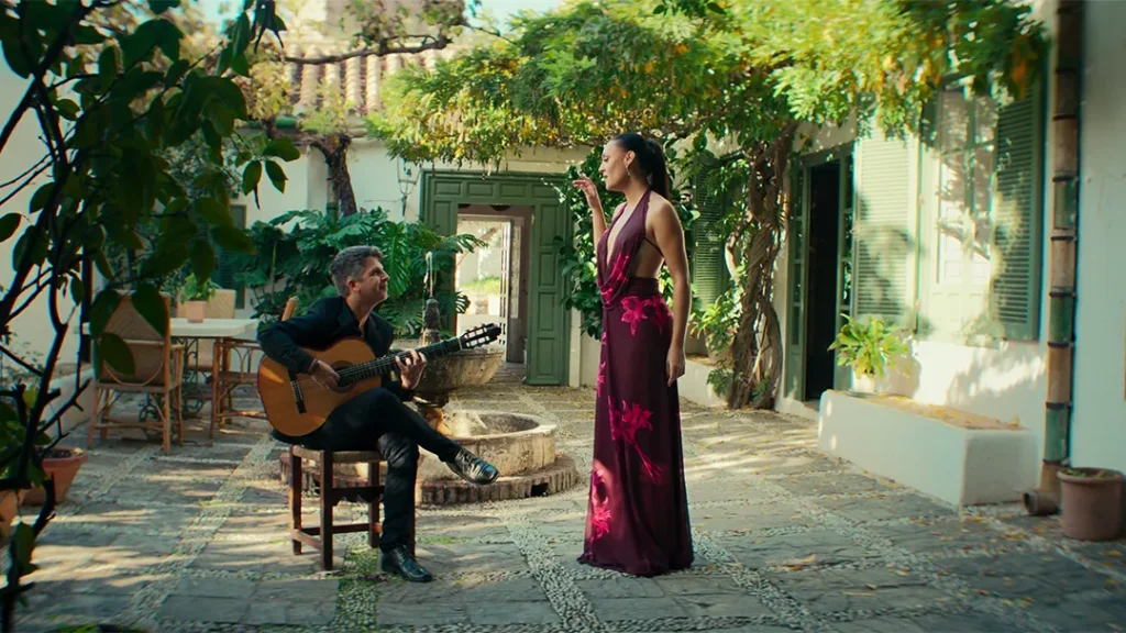 “La vida me lleva marcha atrás” videoclip reaalizado por Muy al Sur Films