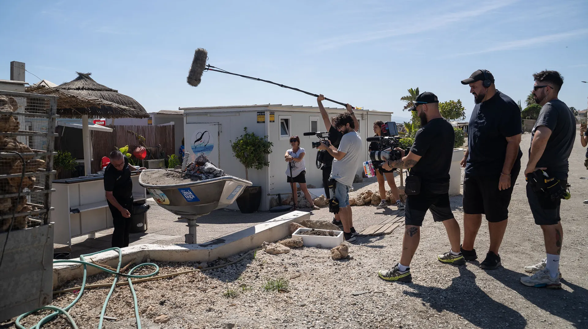 Making Of de El Amoragaor: espeto en la playa de Málaga – documental de Adrián Ordóñez