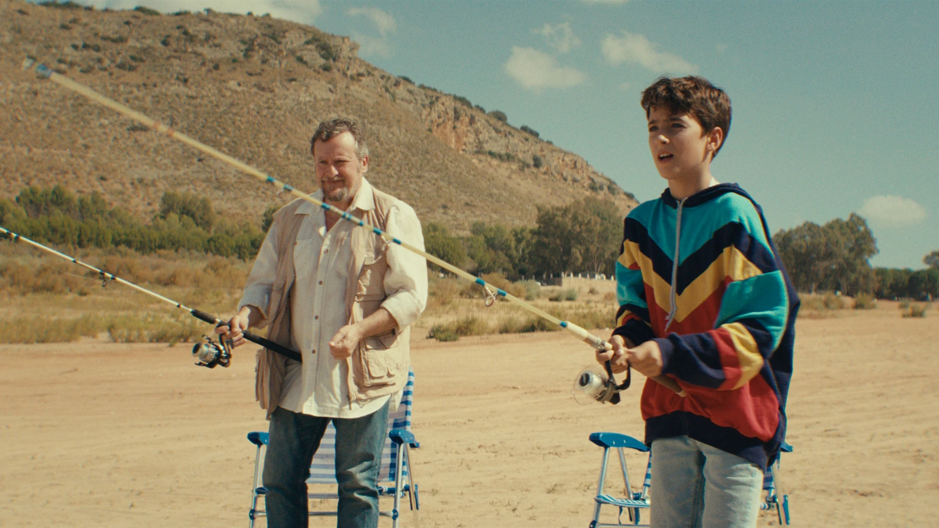 Personajes del cortometraje A las ocho en casa coproducido por Muy al Sur Films